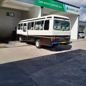Toyota Coaster 1991 Red
