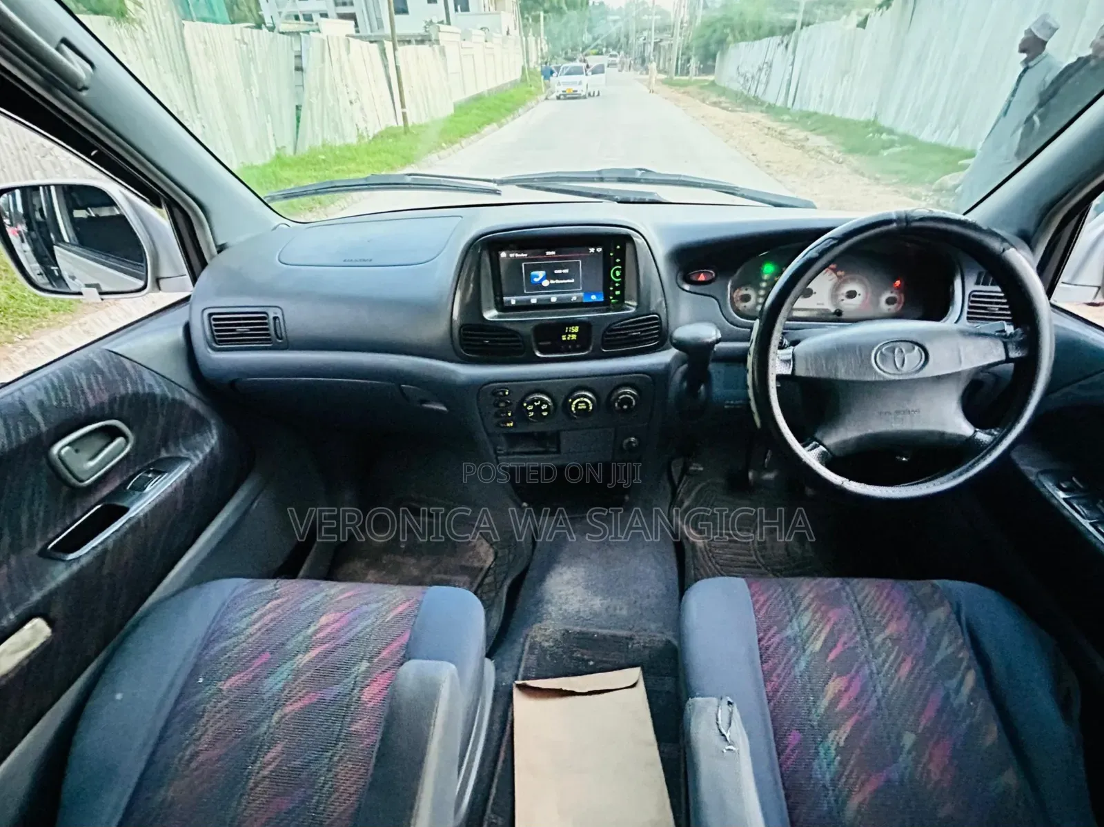 Toyota Noah 2003 Silver
