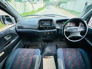 Toyota Noah 2003 Silver