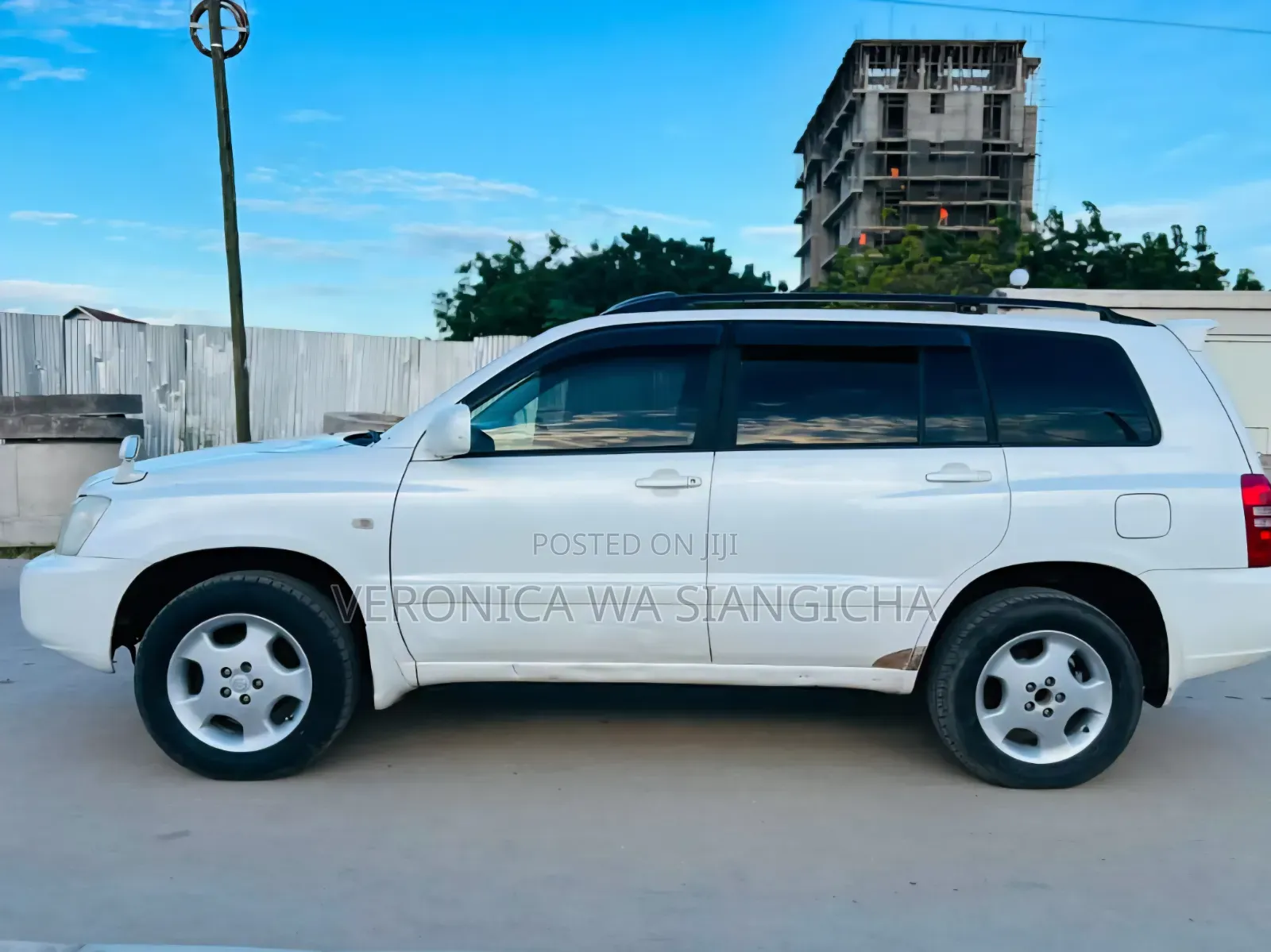 Toyota Kluger 2004 White