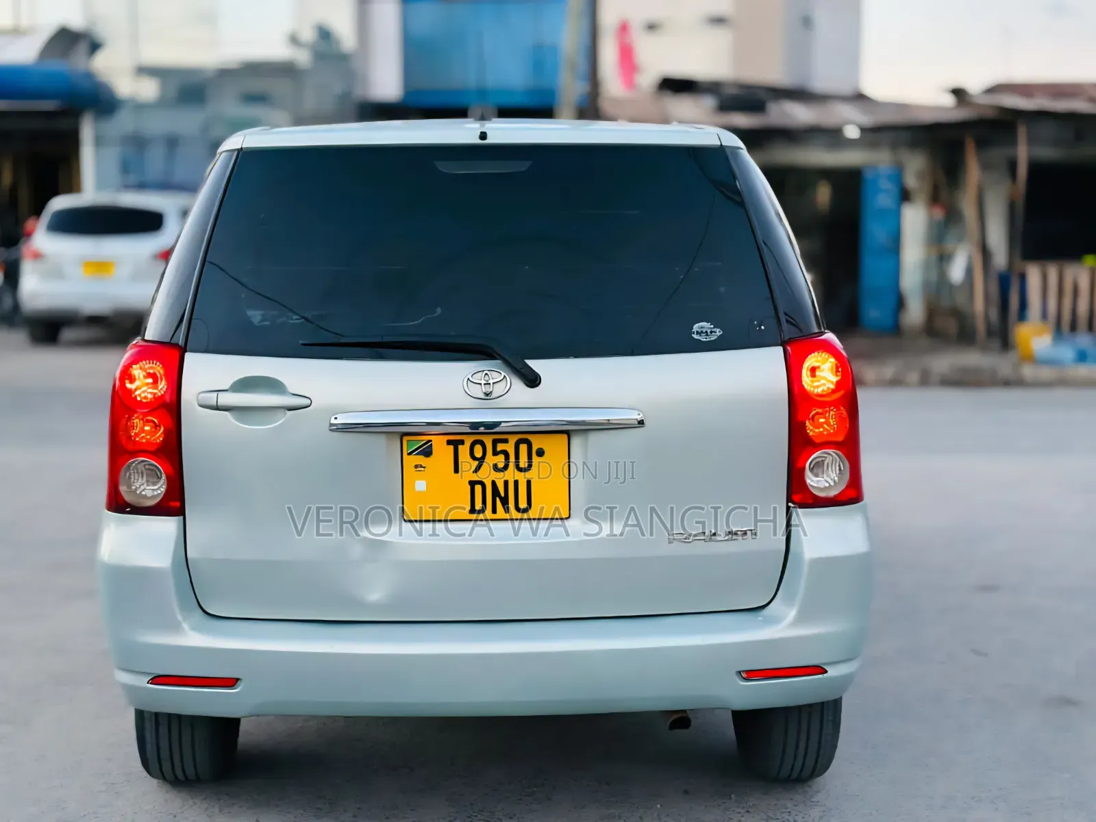Toyota Raum 2003 Silver