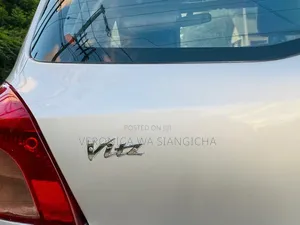 Toyota Vitz 2006 Silver
