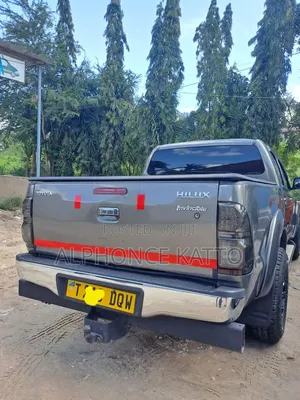Toyota Hilux 2018 Gray