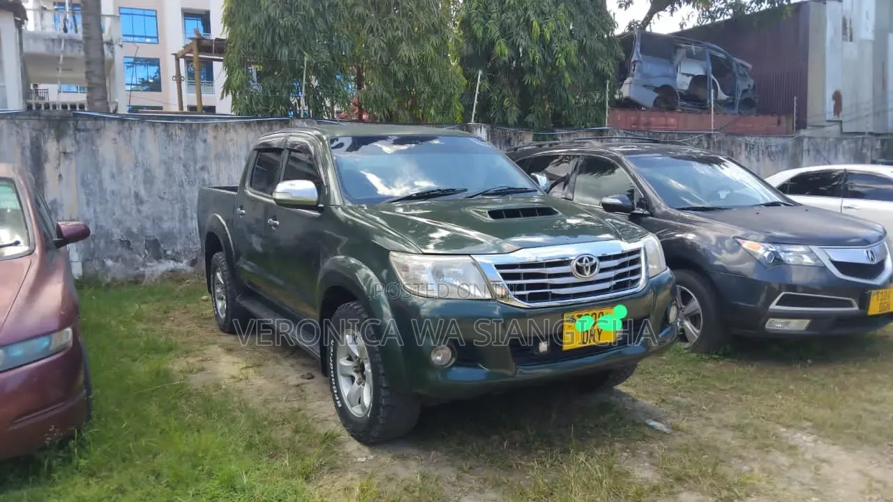 Toyota Hilux 2014