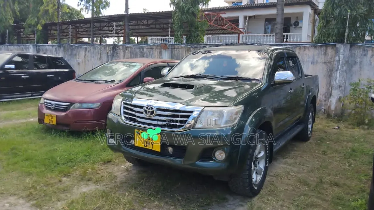 Toyota Hilux 2014