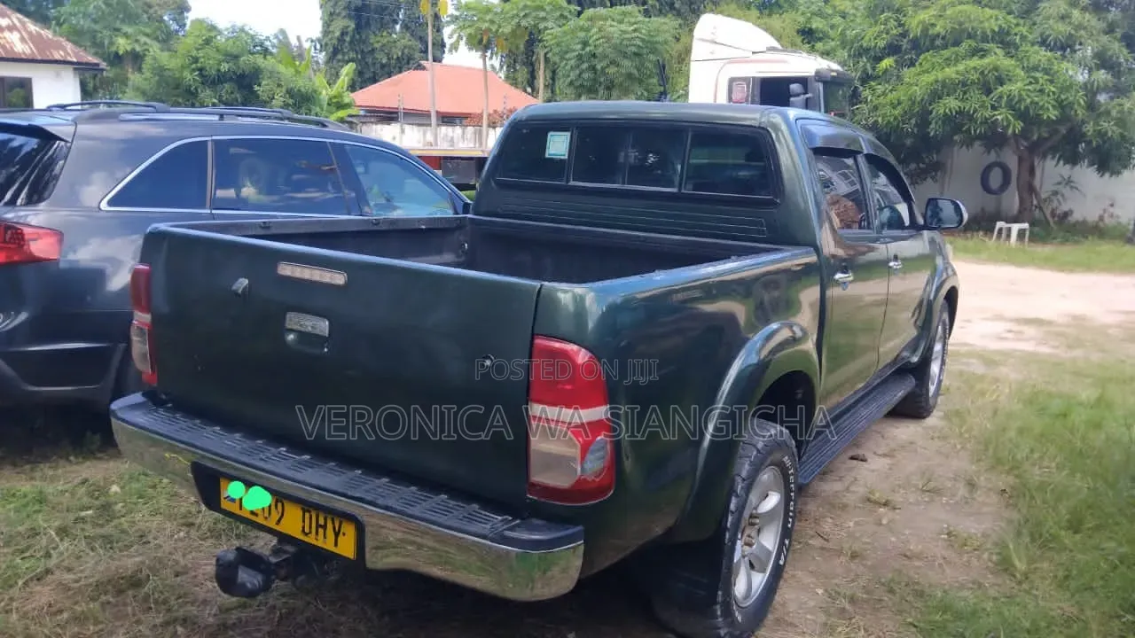Toyota Hilux 2014