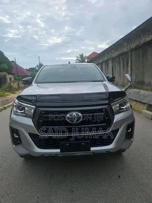 Toyota Hilux 2019 Gray