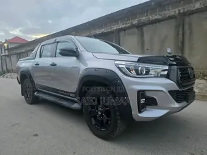 Toyota Hilux 2019 Gray