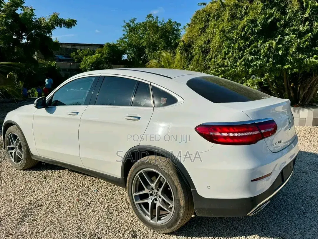 Mercedes-Benz GLC-Class 2017 White