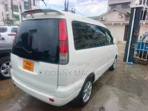 Toyota Noah 2001 White