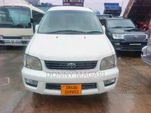 Toyota Noah 2001 White