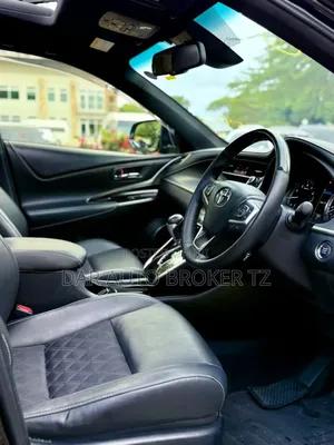 Toyota Harrier 2017 Black