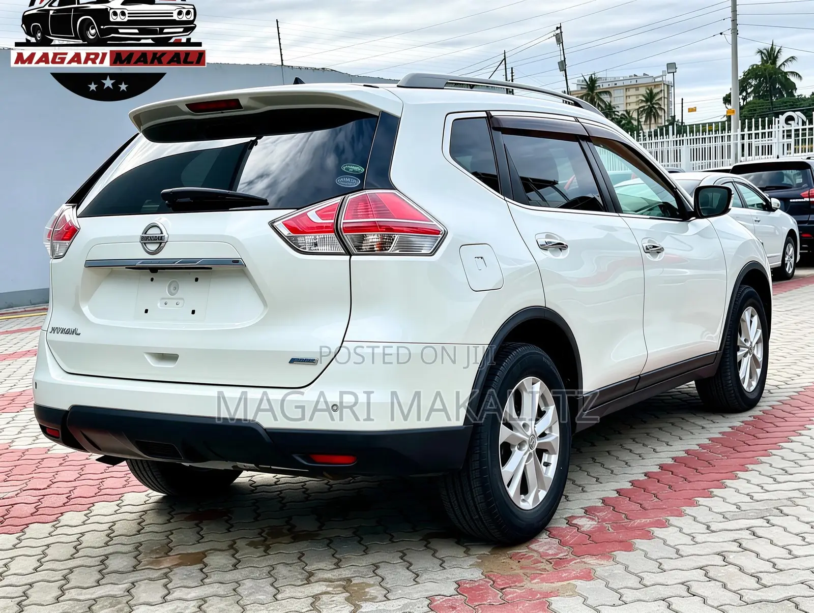 Nissan X-Trail 2.0 Petrol AWD 2013 White