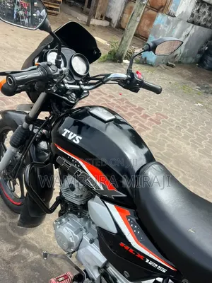 TVS HLX 125 2026 Black