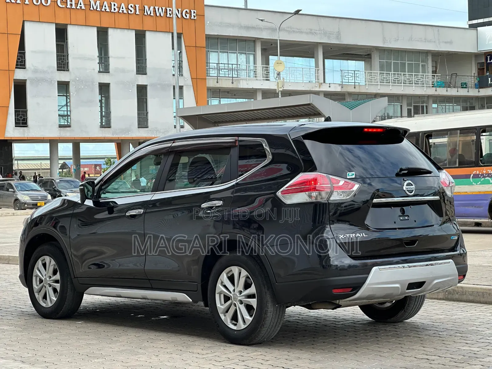 Nissan X-Trail 2.0 Petrol FWD 2014 Black