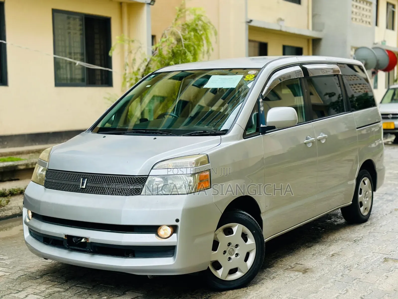 Toyota Noah 2008 Silver