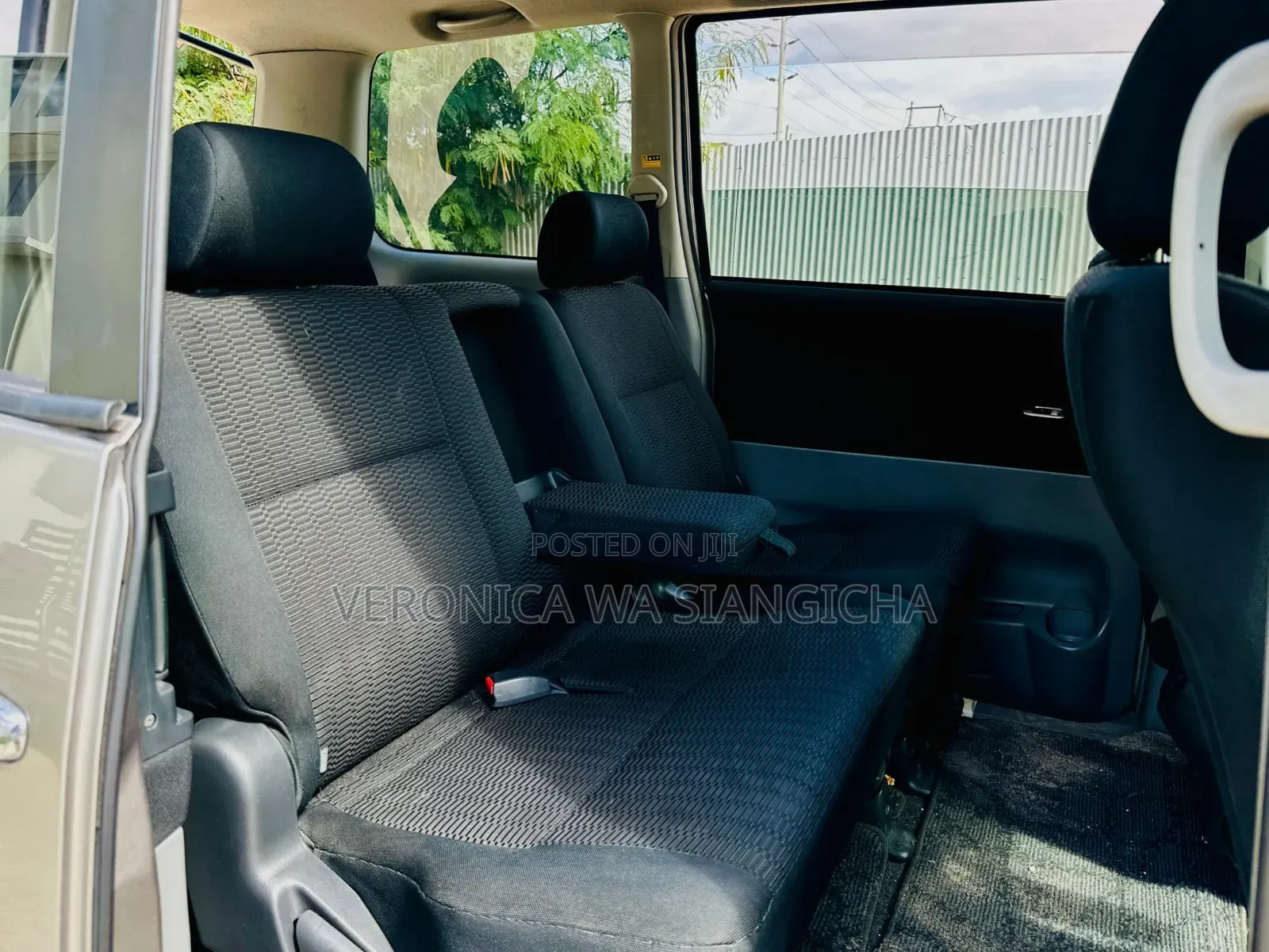 Toyota Noah 2008