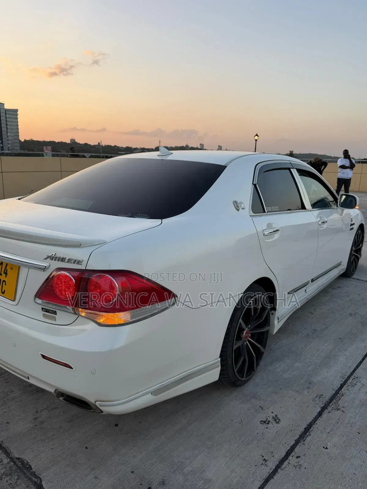 Toyota Crown 2010 White