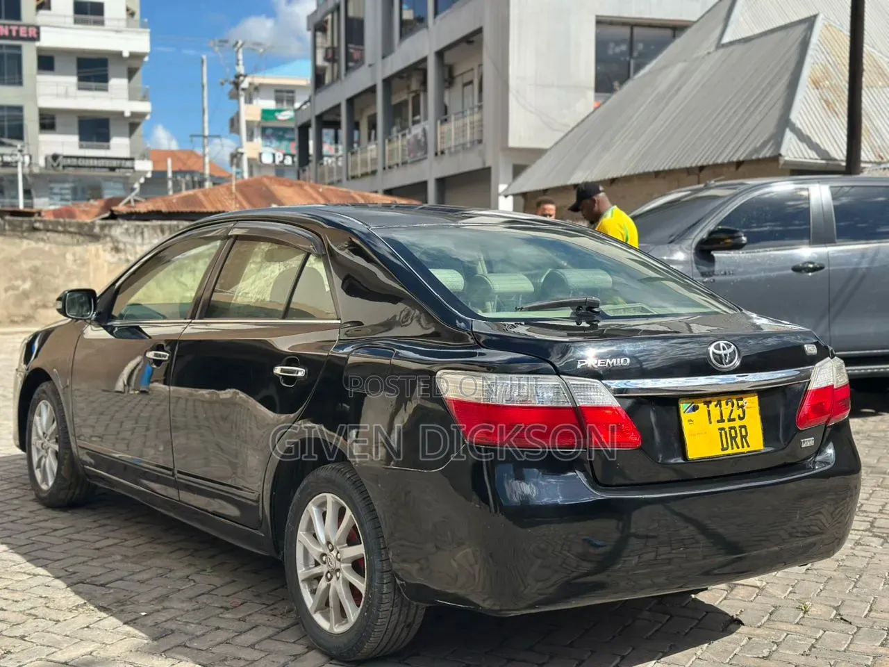 Toyota Premio 2012 Black