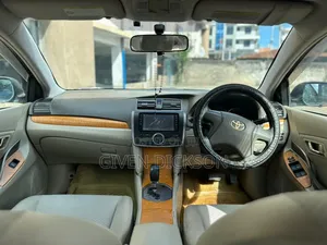 Toyota Premio 2012 Black