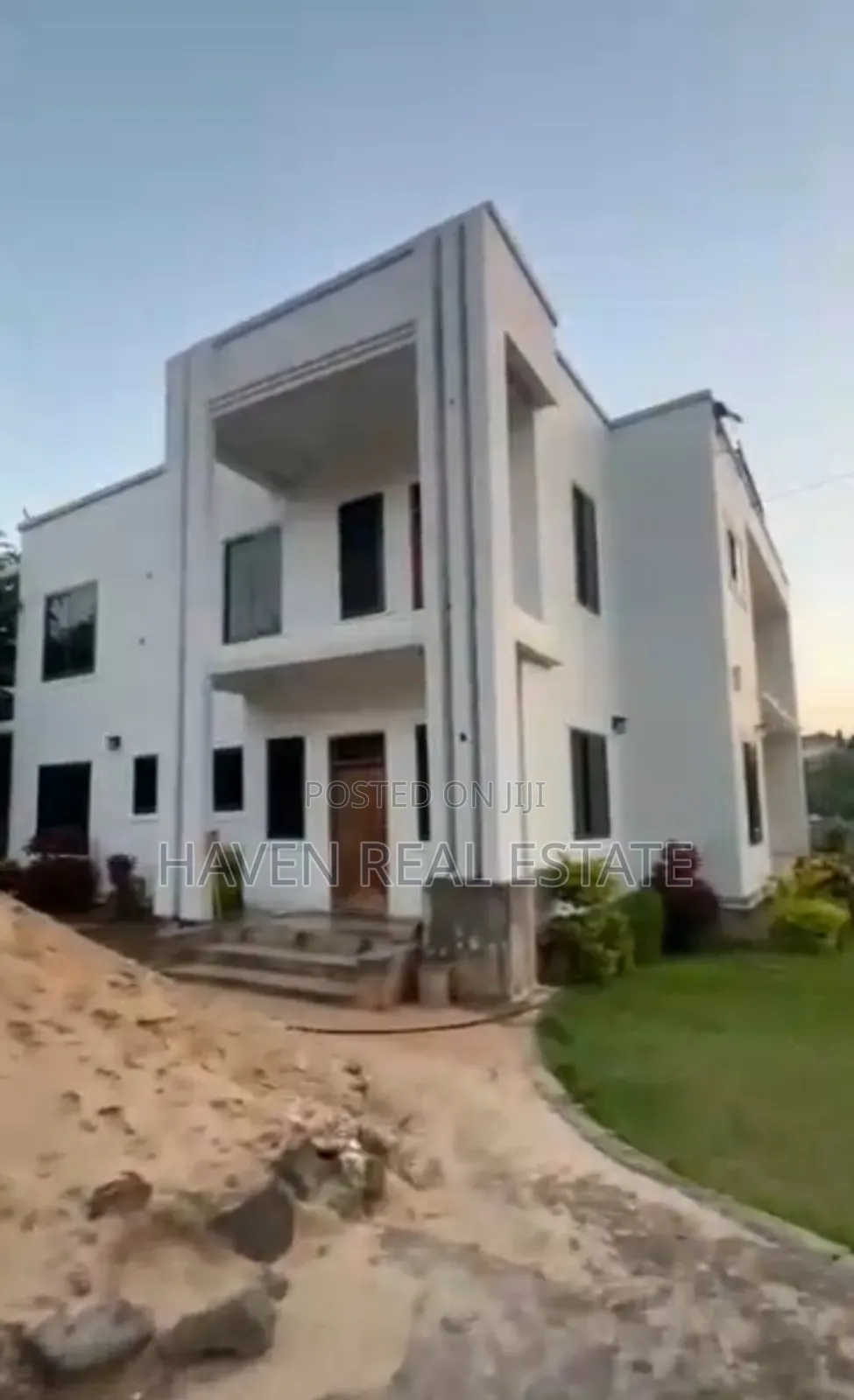5bdrm House in Kinondoni for sale