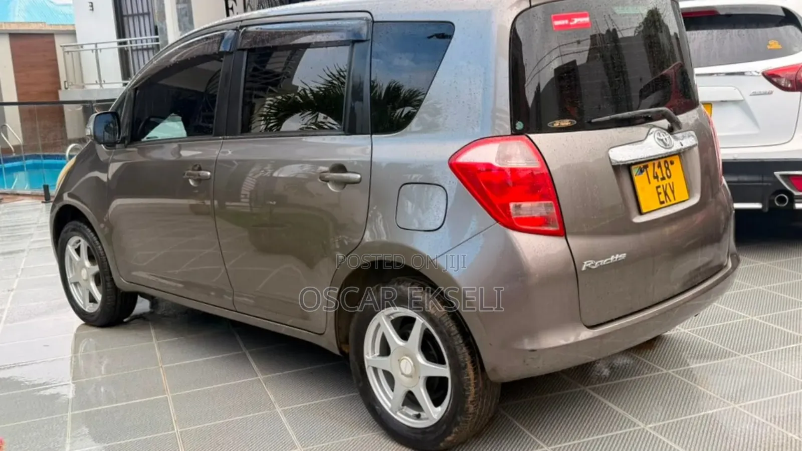 Toyota Ractis 2006 Gray