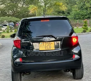 Toyota Ractis 2011 Black