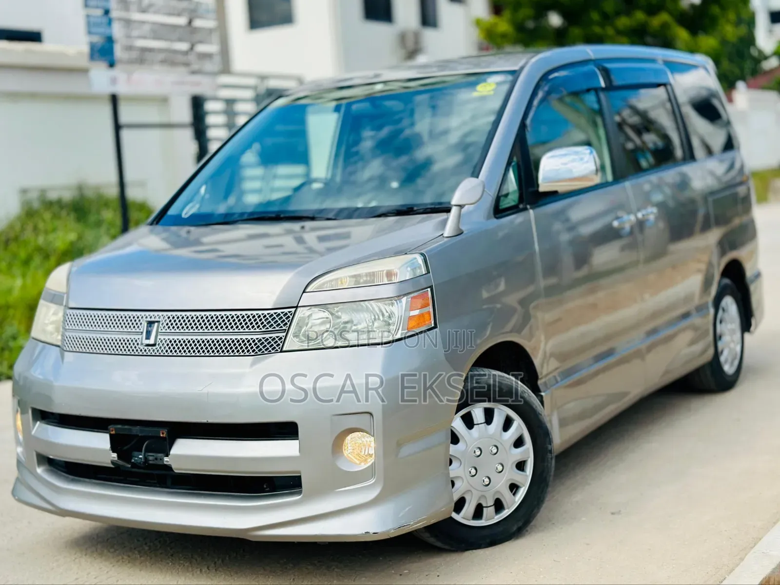 Toyota Noah 2008 Gold