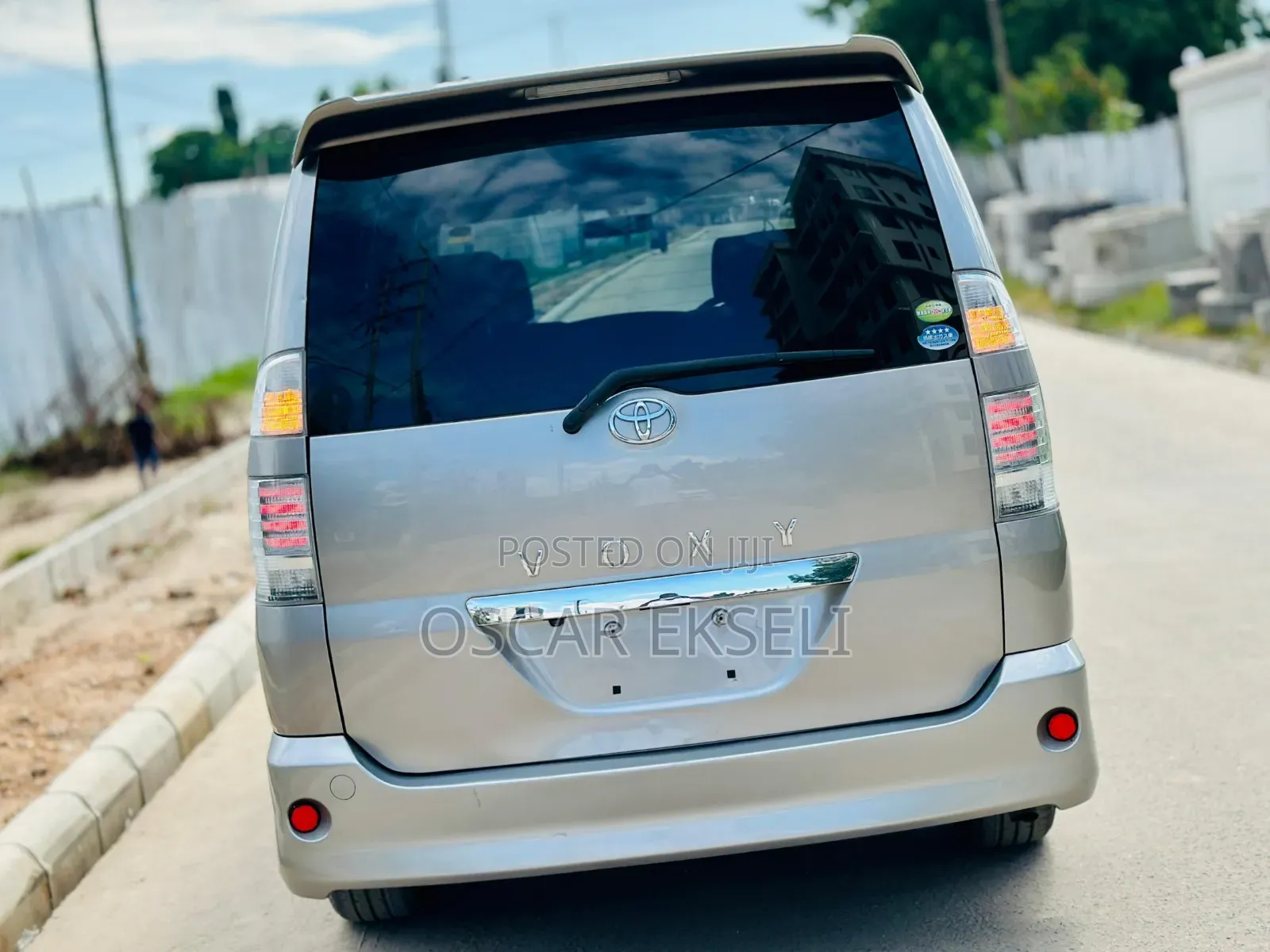 Toyota Noah 2008 Gold