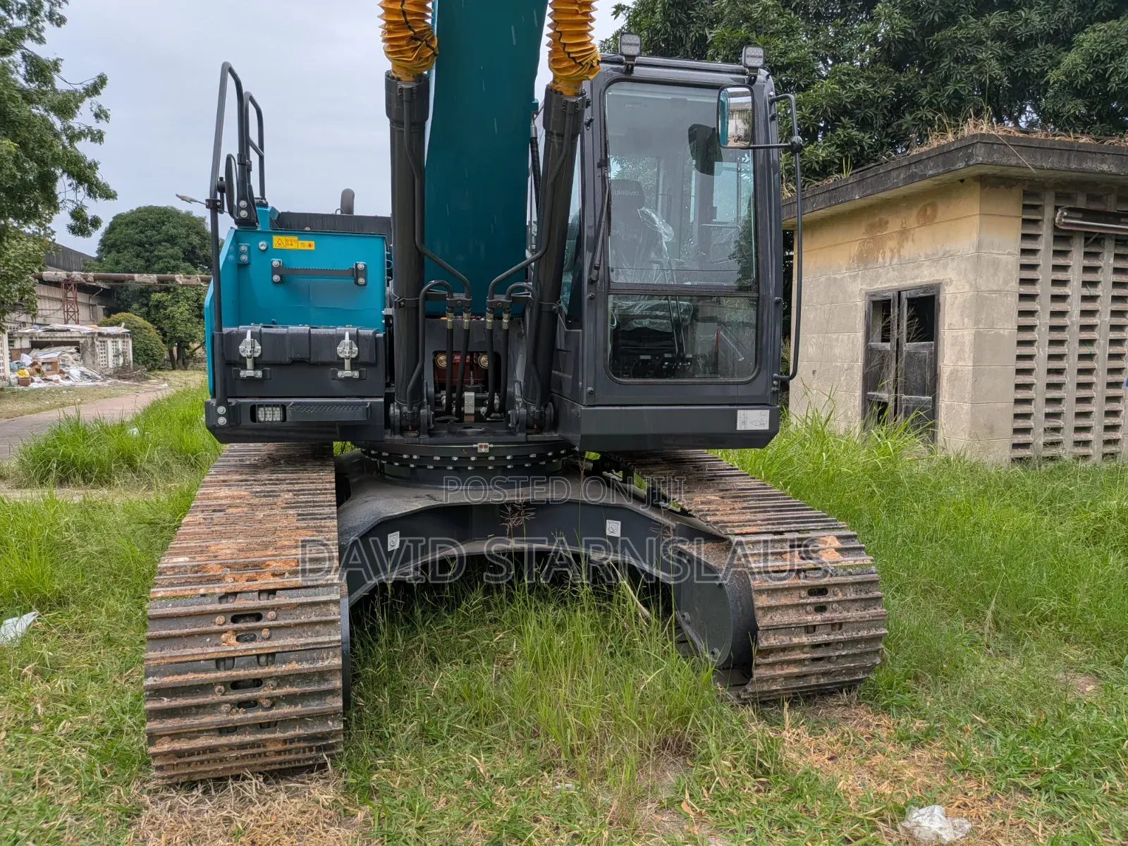 21.8t Medium Crawler Excavator - Sunward Brand ( 38.5t in Stock )