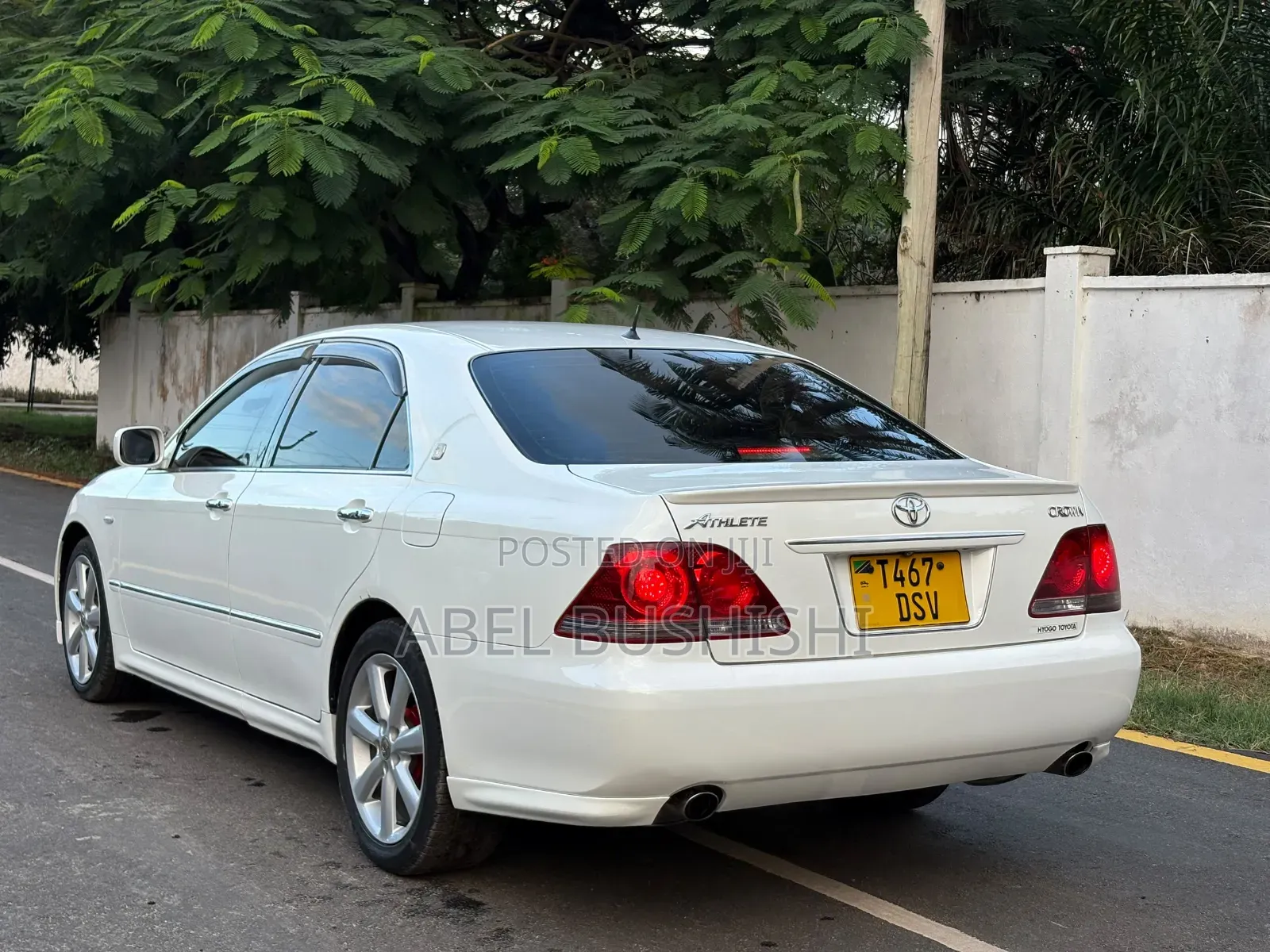 Toyota Crown 2012 White
