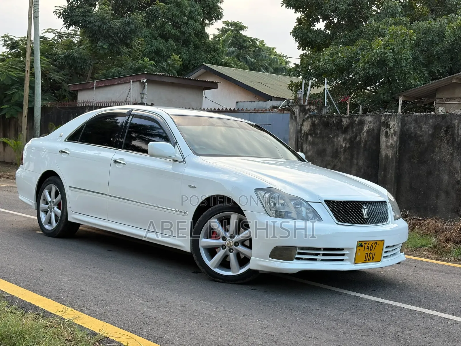 Toyota Crown 2012 White