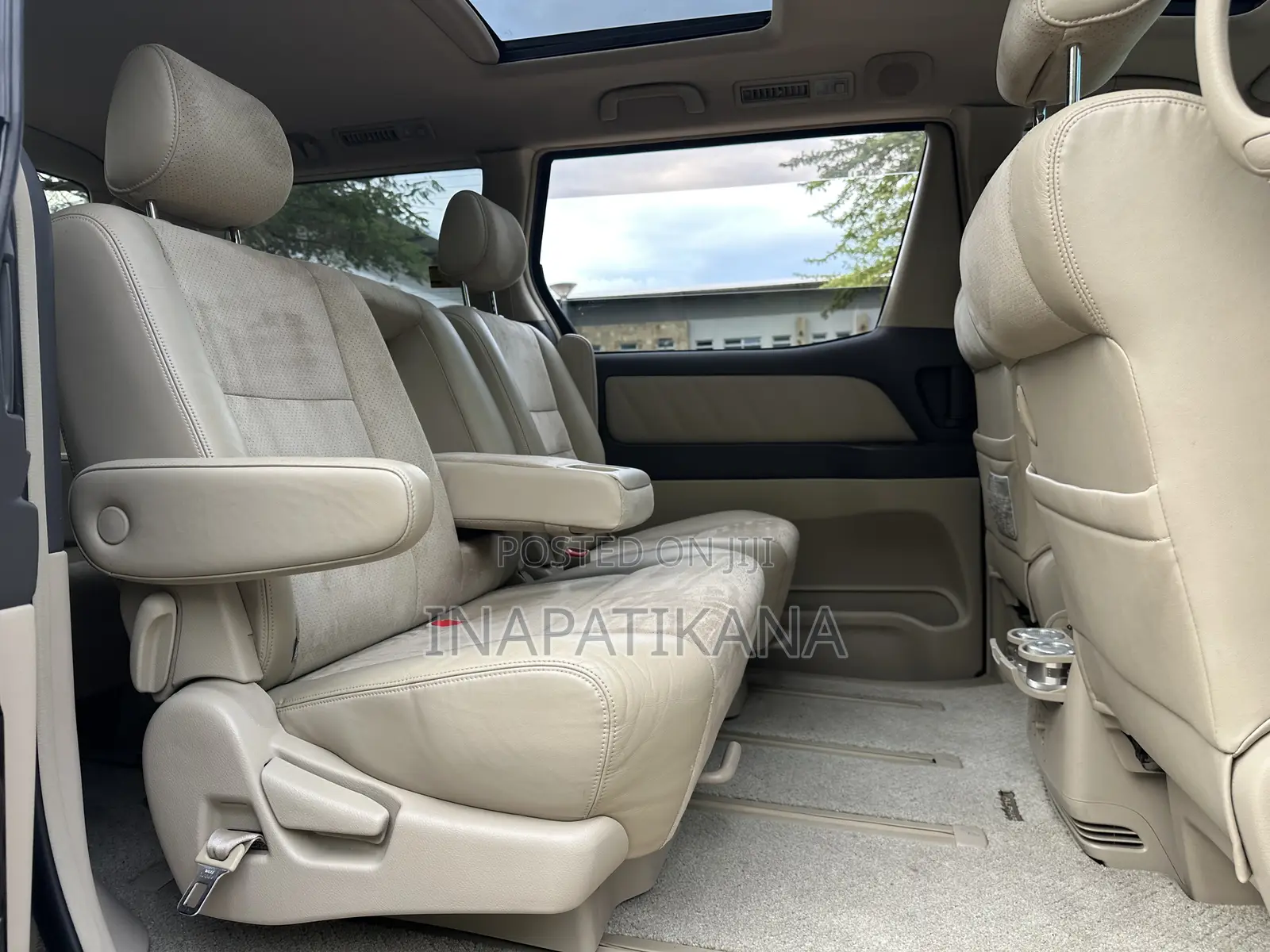 Toyota Alphard 2.4 Petrol FWD 2007 Black