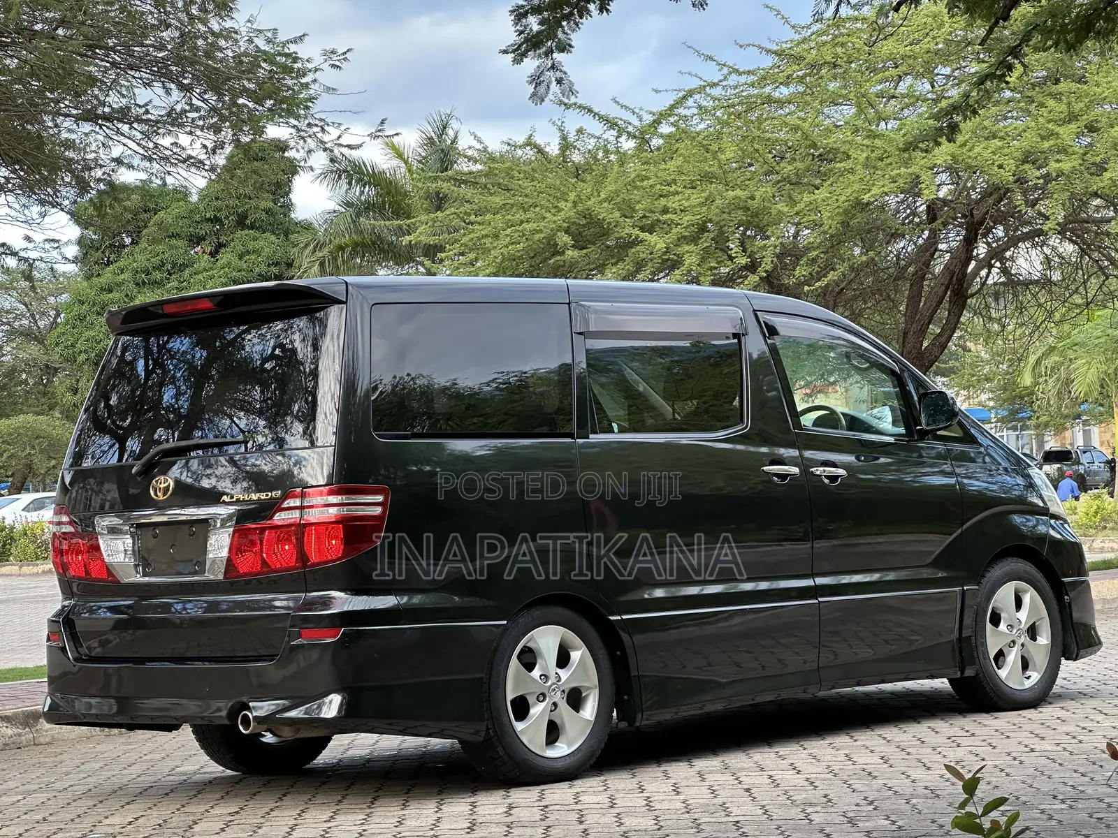 Toyota Alphard 2.4 Petrol FWD 2007 Black