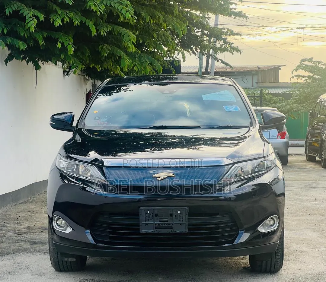 Toyota Harrier 2.5 Hybrid GR Sport 2019 Black