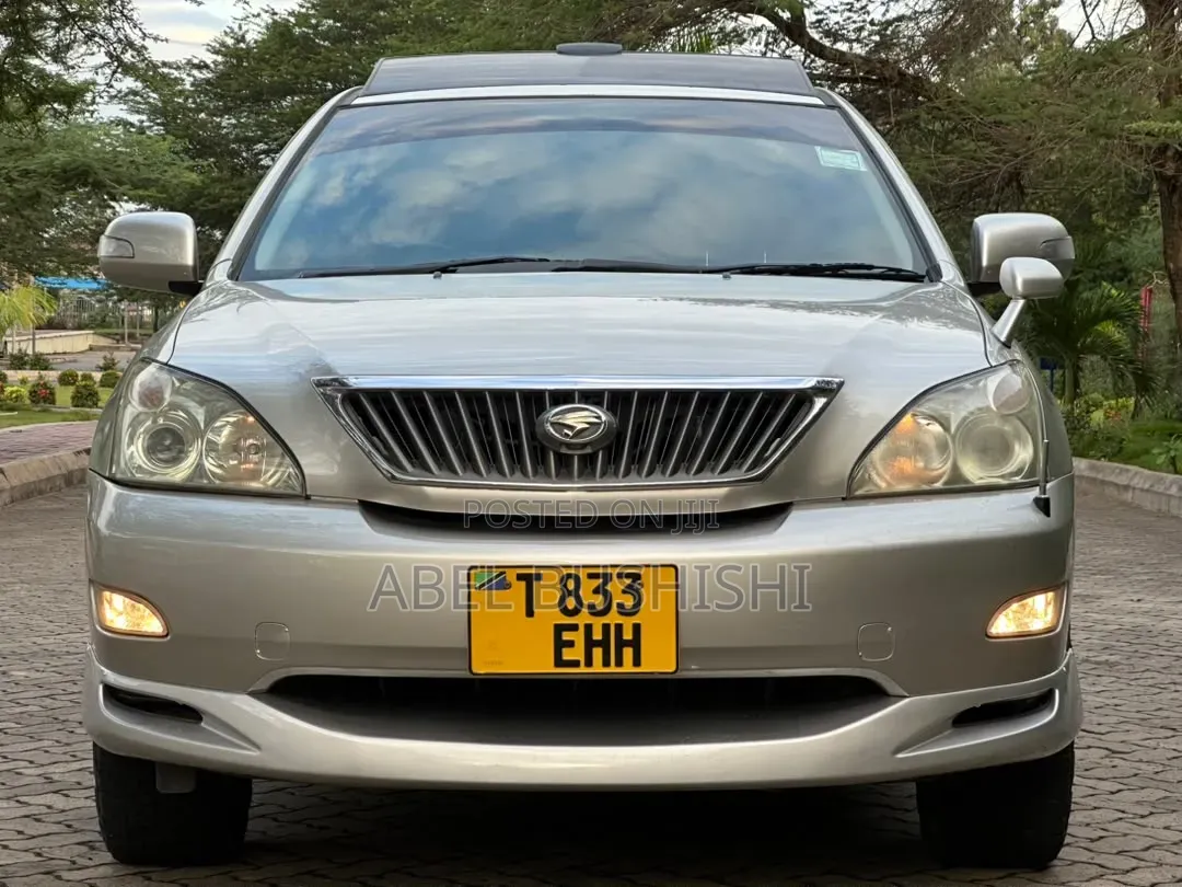 Toyota Harrier 3.3 Hybrid 4WD 2013 Silver