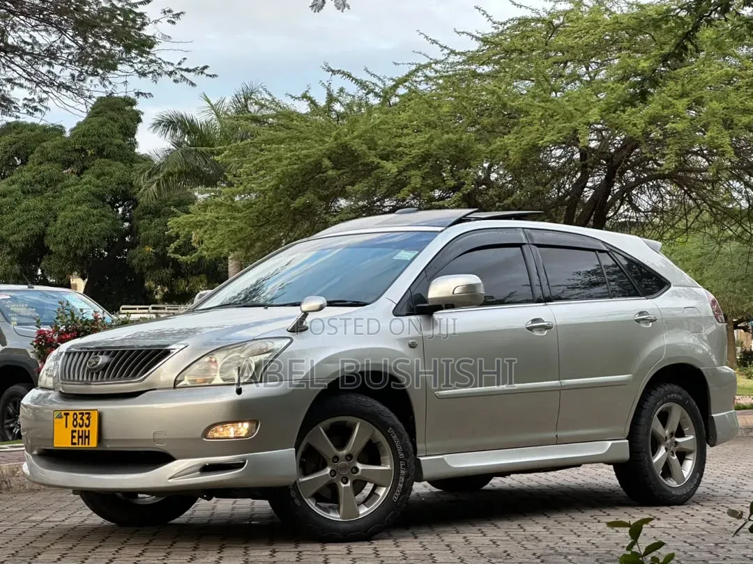 Toyota Harrier 3.3 Hybrid 4WD 2013 Silver