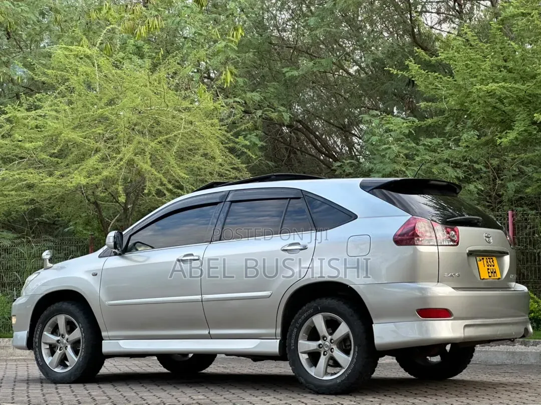 Toyota Harrier 3.3 Hybrid 4WD 2013 Silver