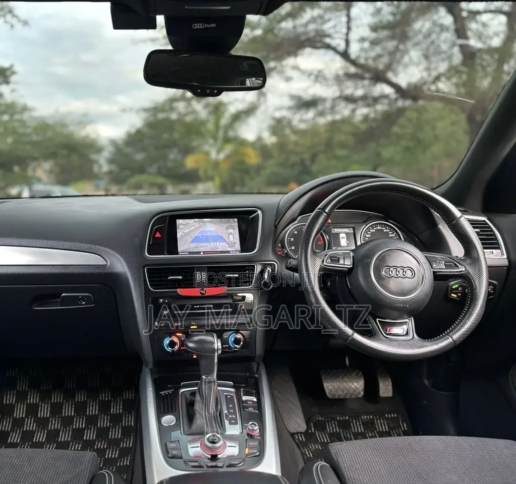 Audi Q5 2012 Black