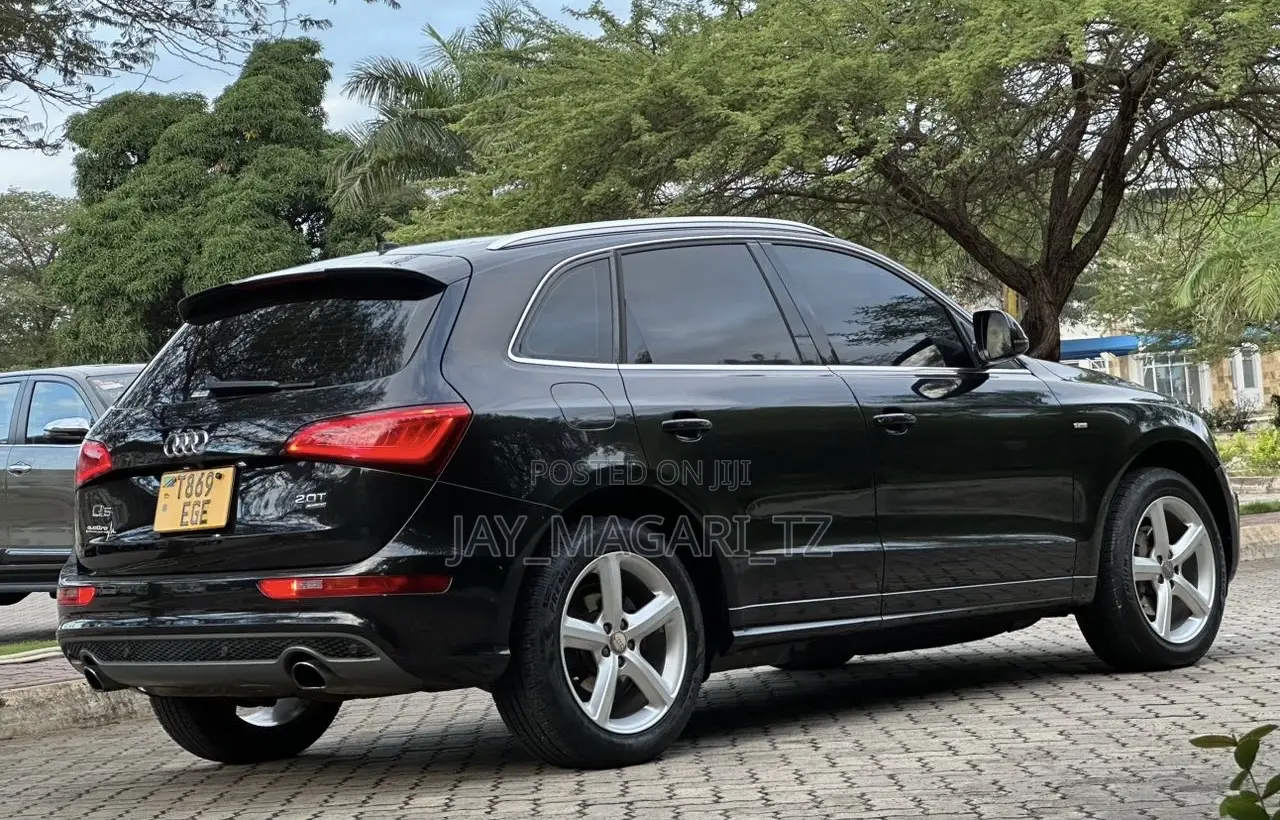 Audi Q5 2012 Black