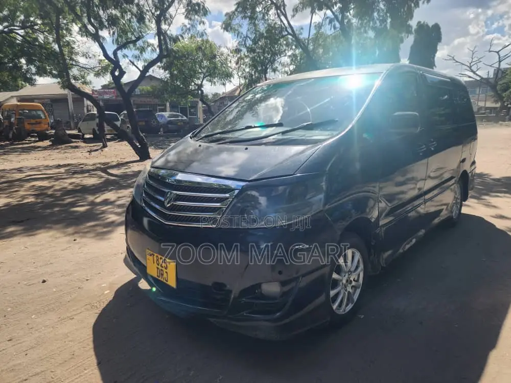 Toyota Alphard 2004 Black