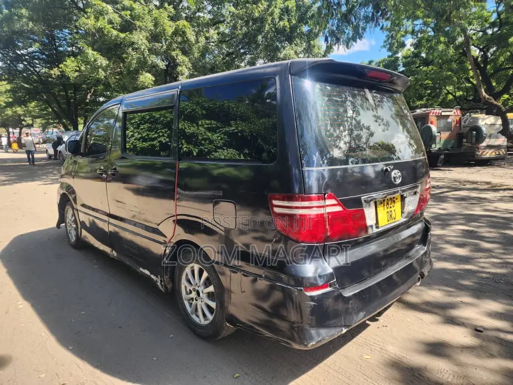 Toyota Alphard 2004 Black