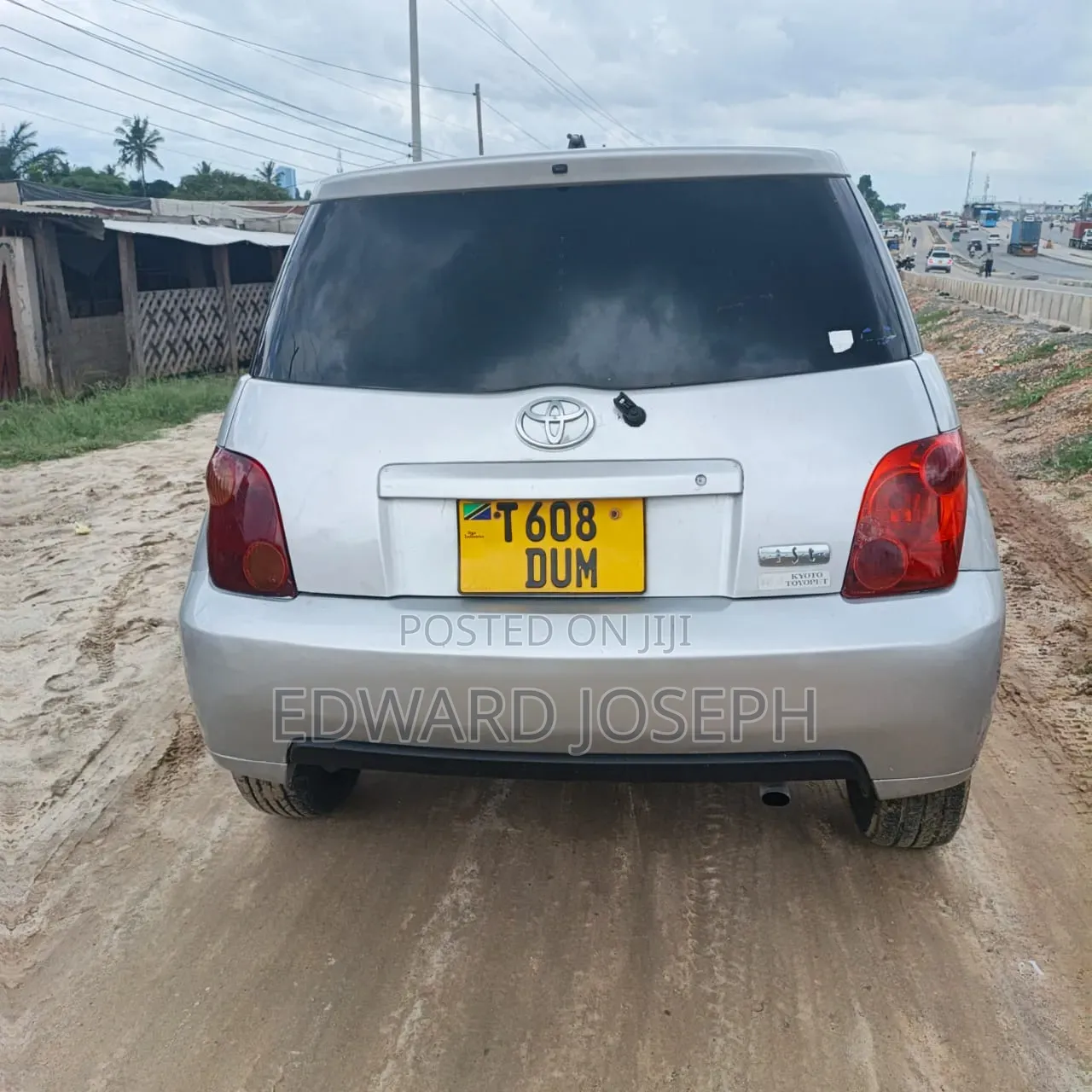 Toyota IST 2005 Silver