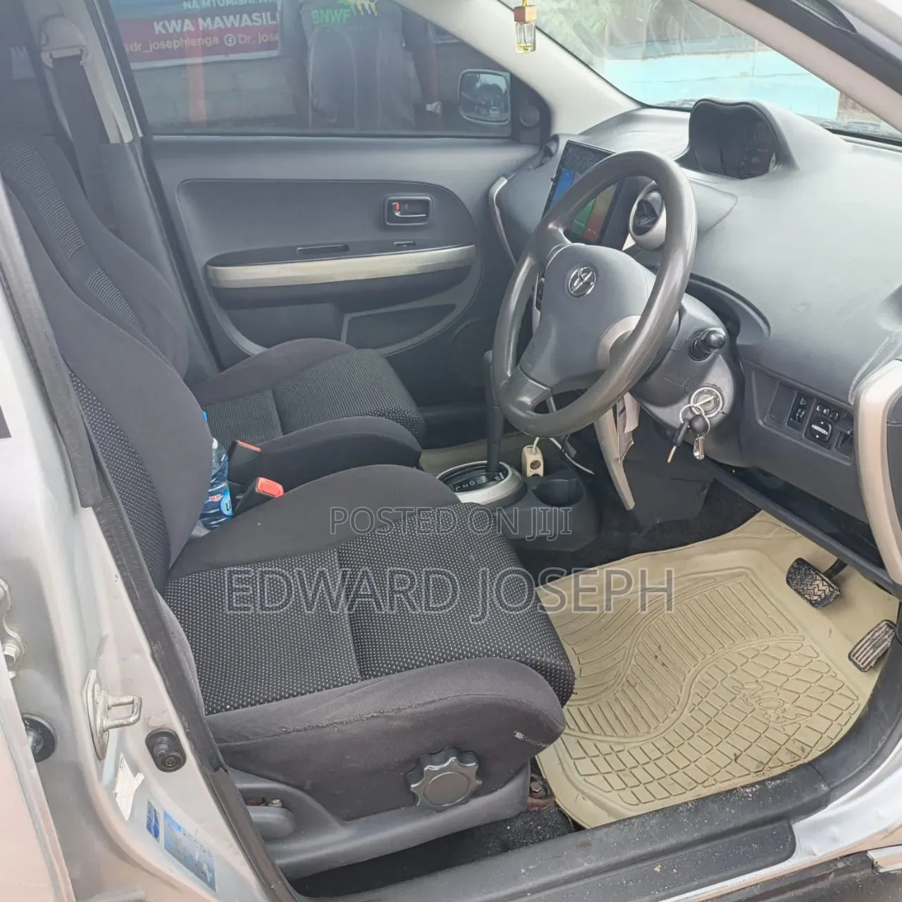 Toyota IST 2005 Silver