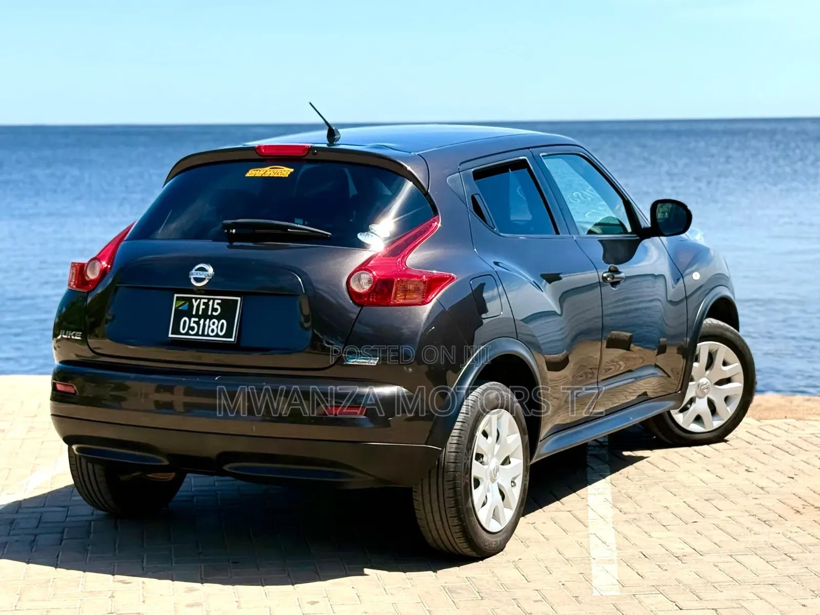 Nissan Juke 2011 Black