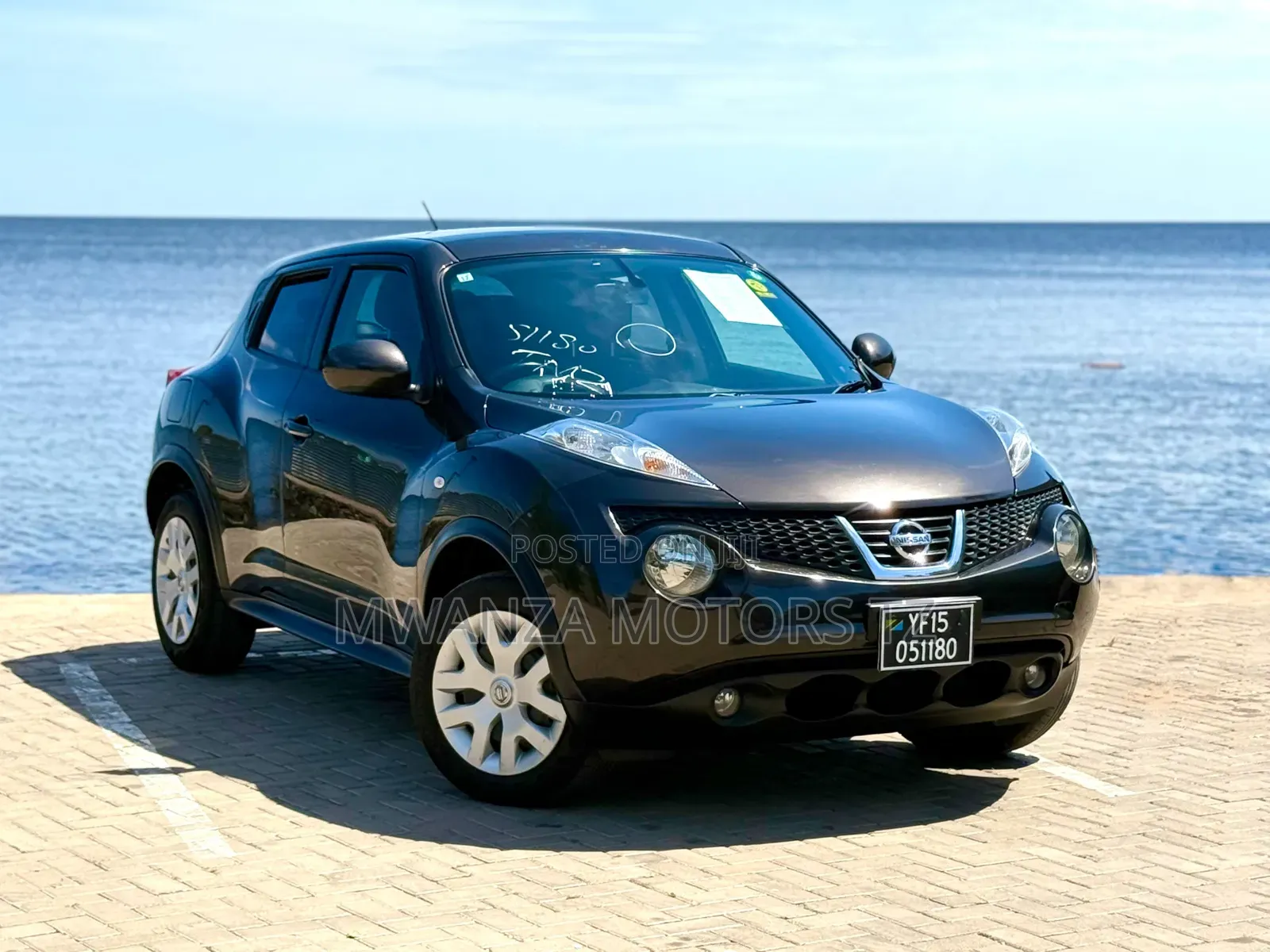Nissan Juke 2011 Black