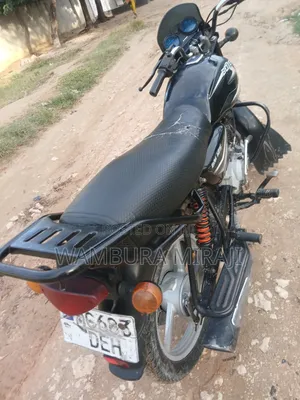 New Bajaj Boxer 125 2025 Black