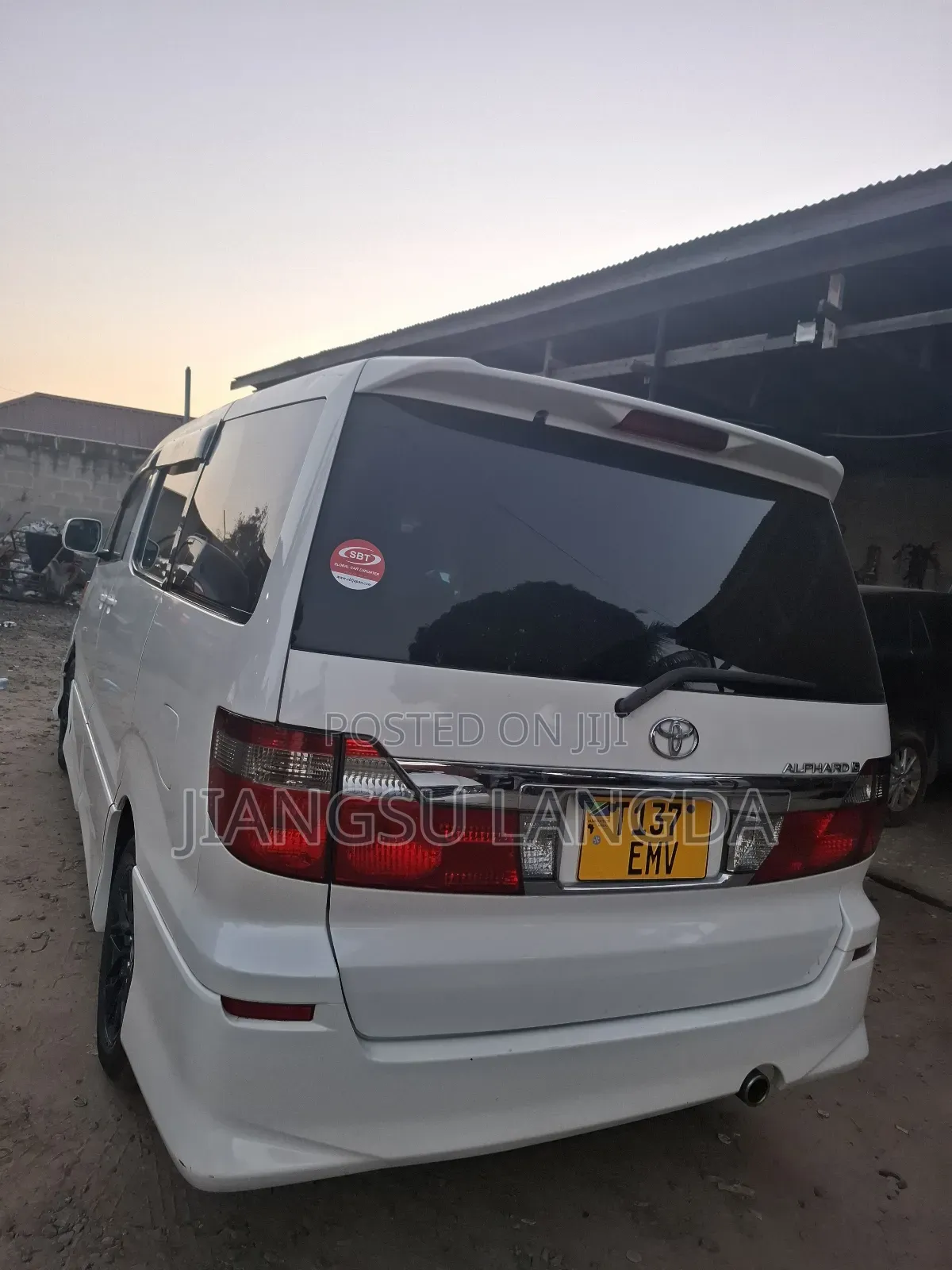 Toyota Alphard 2.4 Petrol AWD 2005 Pearl