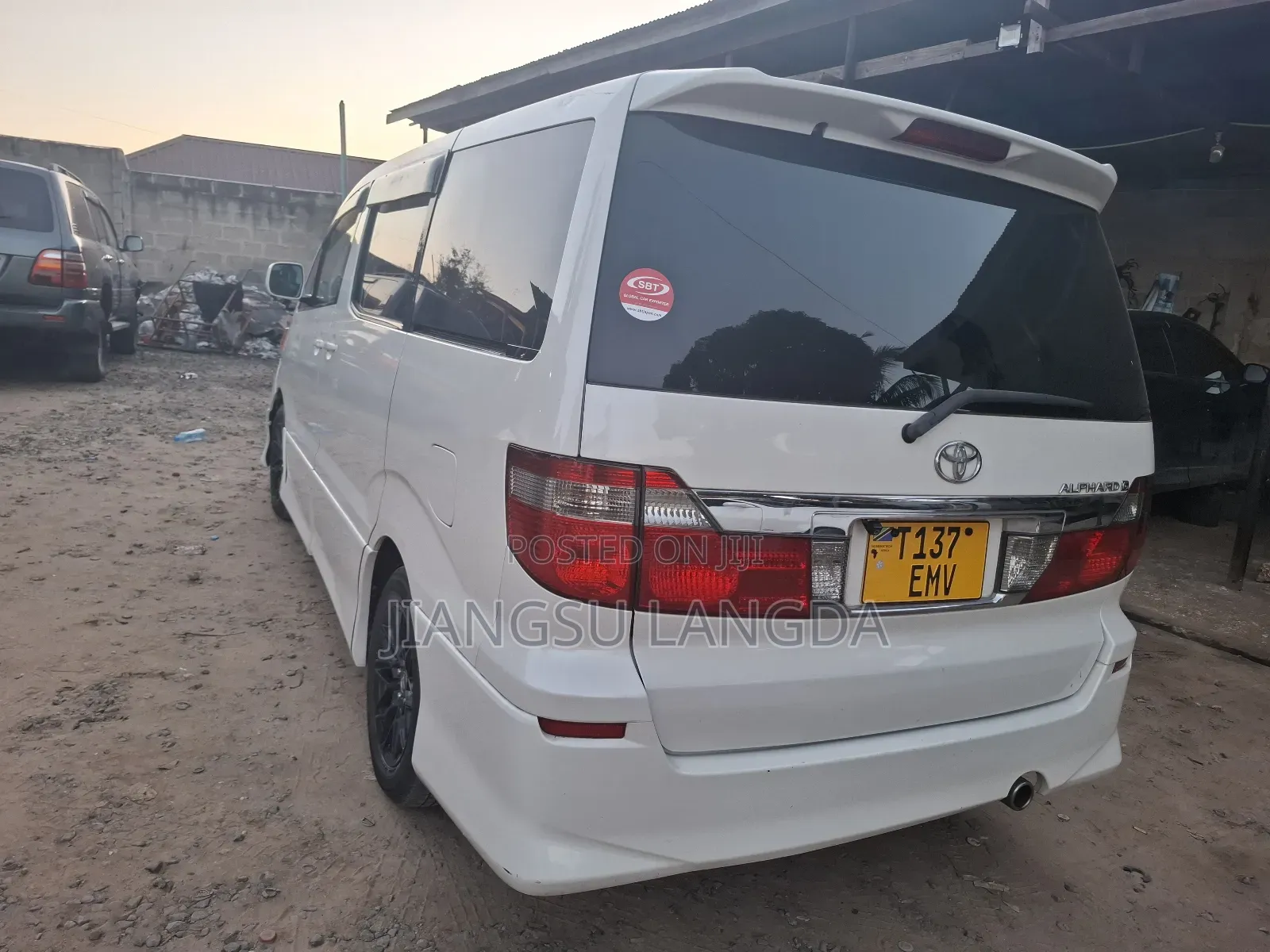 Toyota Alphard 2.4 Petrol AWD 2005 Pearl