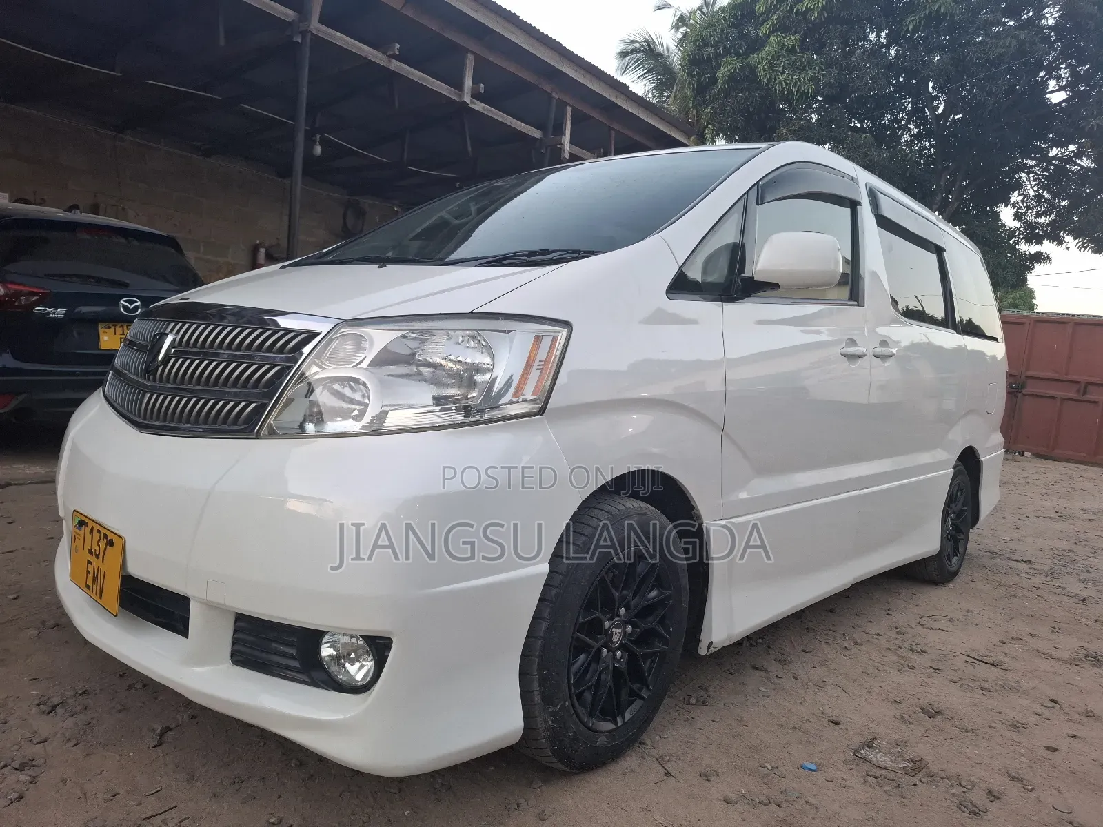 Toyota Alphard 2.4 Petrol AWD 2005 Pearl